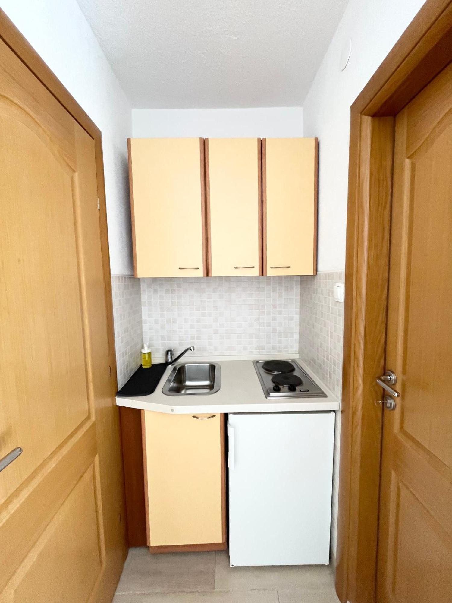 Apartments Irma Baska Voda Exterior photo