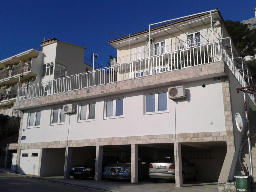 Apartments Irma Baska Voda Exterior photo